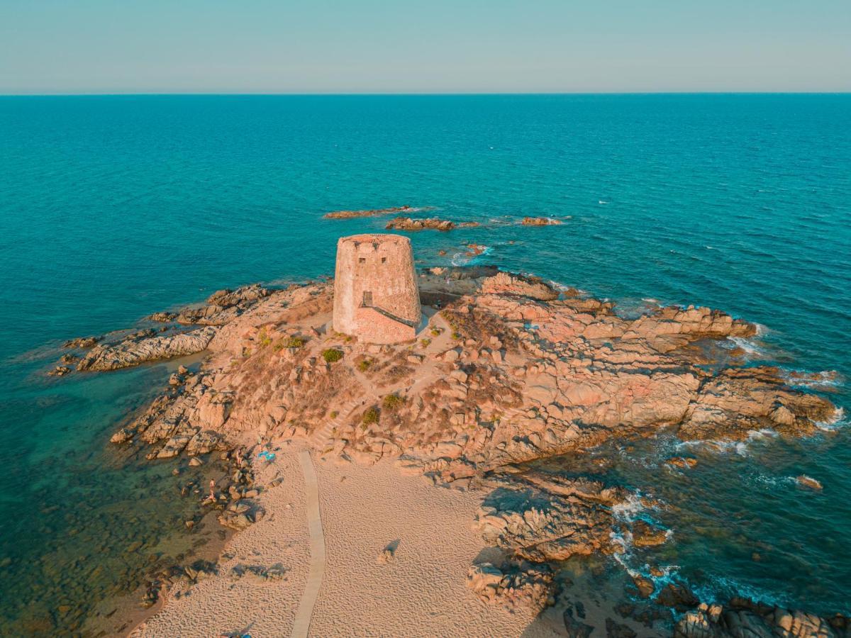 Hotel Galanias Bari Sardo Bagian luar foto