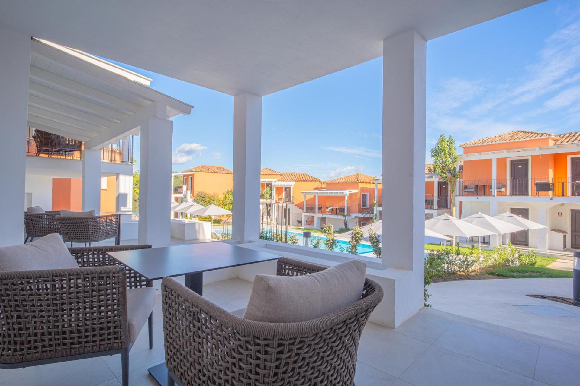 Hotel Galanias Bari Sardo Bagian luar foto